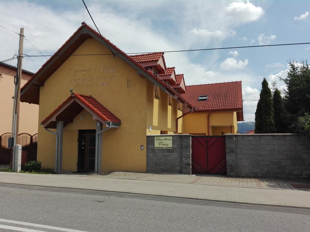 Village House Fonzy Hrabusice Exterior photo